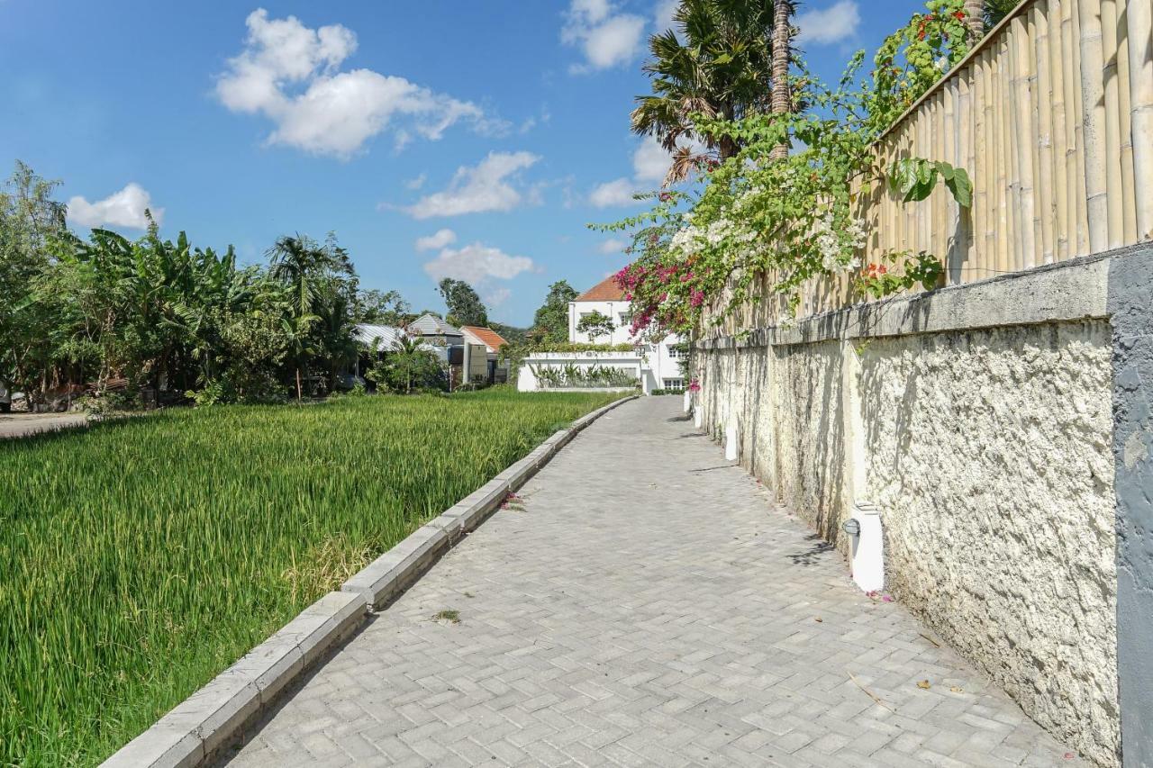 Umalas Suites Seminyak  Exterior photo